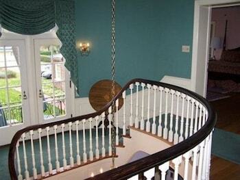 Bed & Breakfast Montague Inn