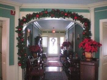 Bed & Breakfast Montague Inn