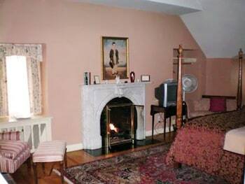 Bed & Breakfast Montague Inn