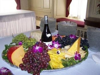 Bed & Breakfast Montague Inn