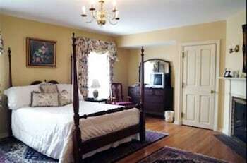 Bed & Breakfast Montague Inn