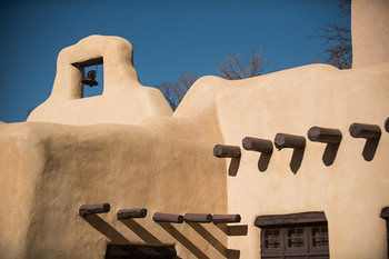 Hotel Sagebrush Inn & Suites