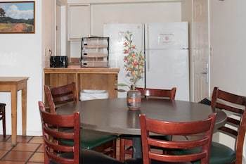 Hotel Santa Fe Suites
