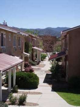 Hotel Santa Fe Suites