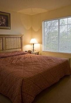 Hotel Santa Fe Suites