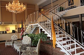 Grand Motor Inn, Hotel & Restaurant