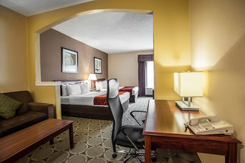 Hotel Comfort Suites