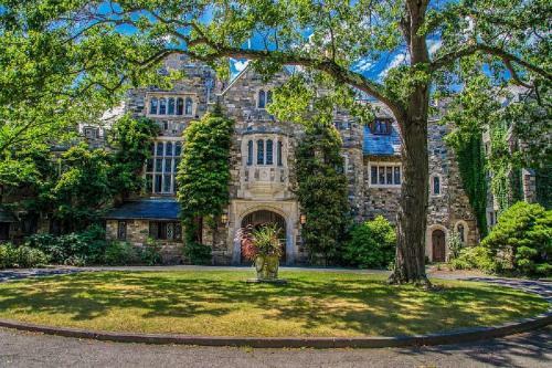 Bed & Breakfast The Castle At Skylands Manor