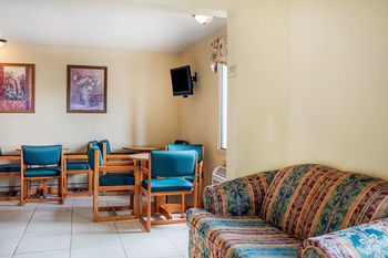 Hotel Econo Lodge