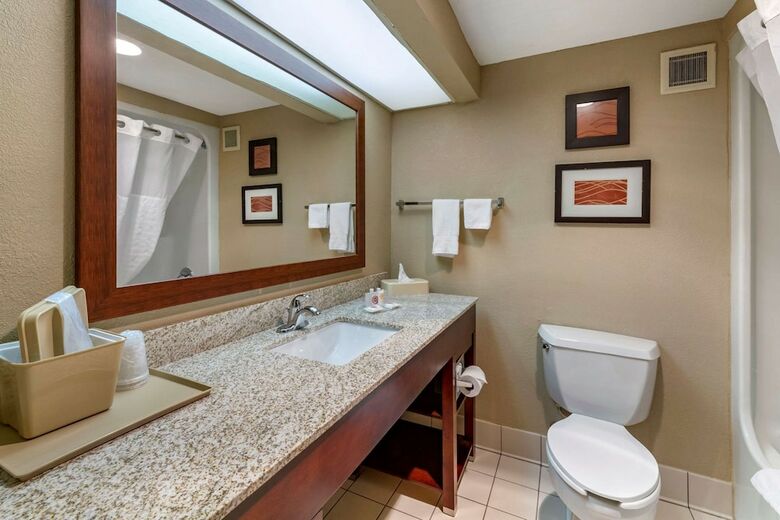 Hotel Comfort Inn