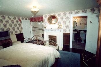 Julia's Bed & Breakfast