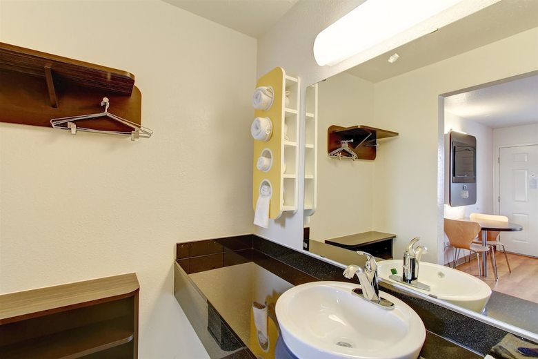 Motel 6 Cleveland West - Lorain - Amherst