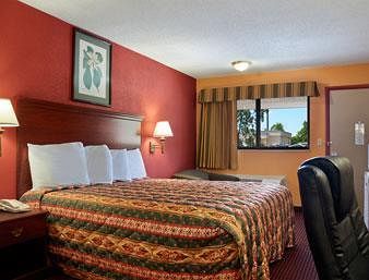 Hotel Super 8 Strongsville