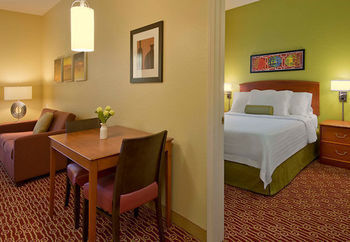 Hotel Towneplace Suites By Marriott Cleveland Westlake