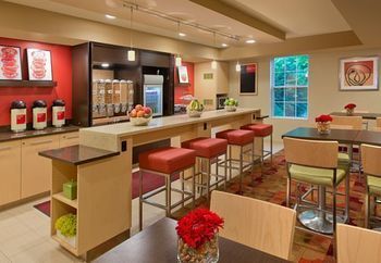 Hotel Towneplace Suites By Marriott Cleveland Westlake