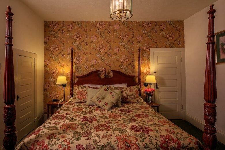 Bed & Breakfast Taylor House Inn