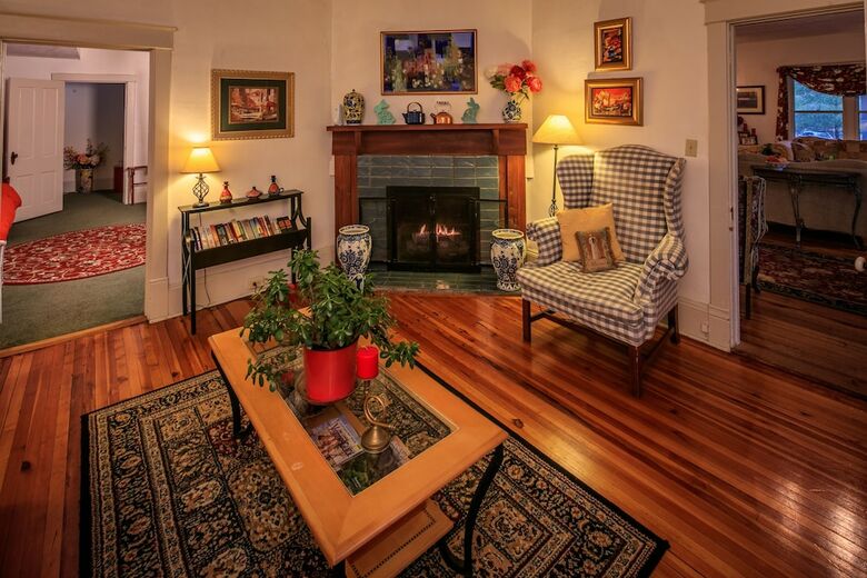 Bed & Breakfast Taylor House Inn