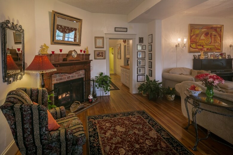 Bed & Breakfast Taylor House Inn