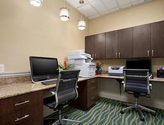 Hotel Ramada Plaza Nags Head Oceanfront