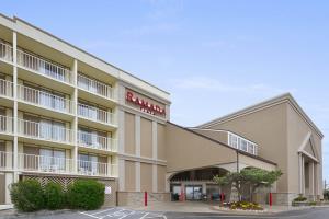 Hotel Ramada Plaza Nags Head Oceanfront