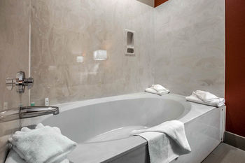 Hotel Comfort Inn
