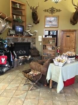 Hotel Hochatown Country Lodge