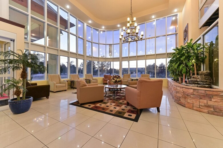 Hotel Quality Inn & Suites