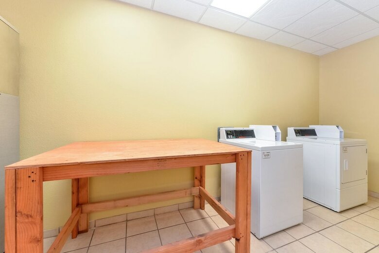 Hotel Quality Inn & Suites