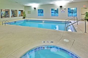 Holiday Inn Express Hotel & Suites Muskogee