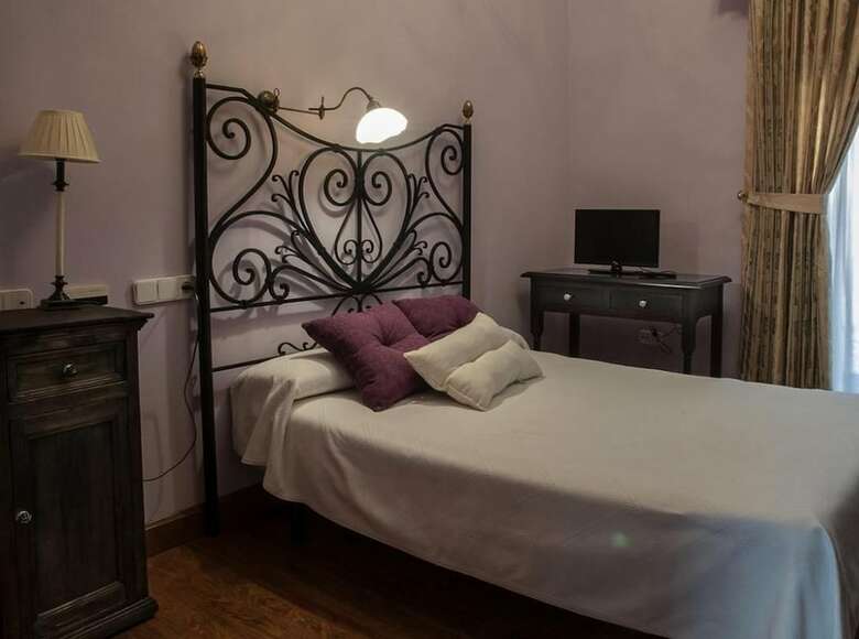 Hotel Alvar Fa�ez