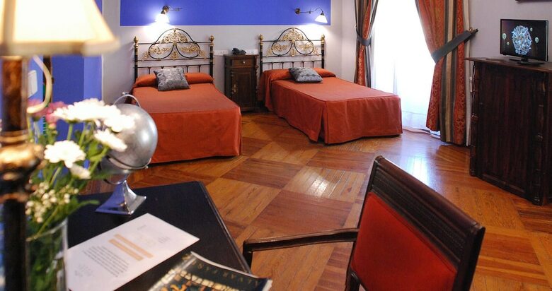 Hotel Alvar Fa�ez