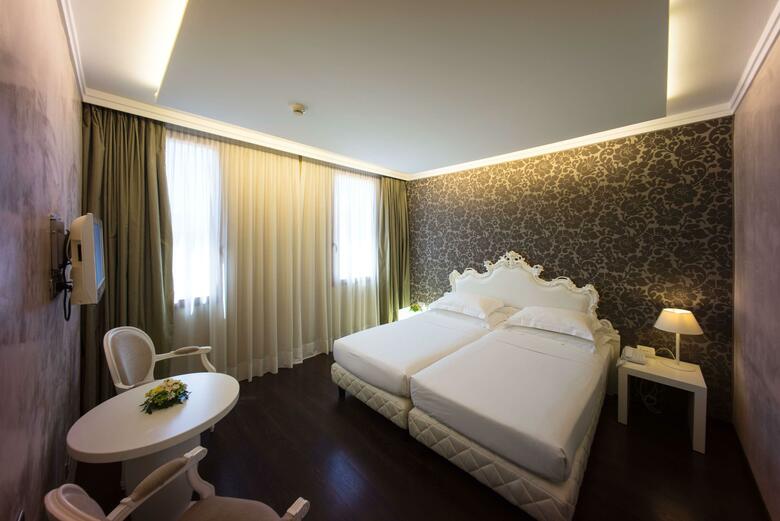 Hotel NH Venezia Santa Lucia