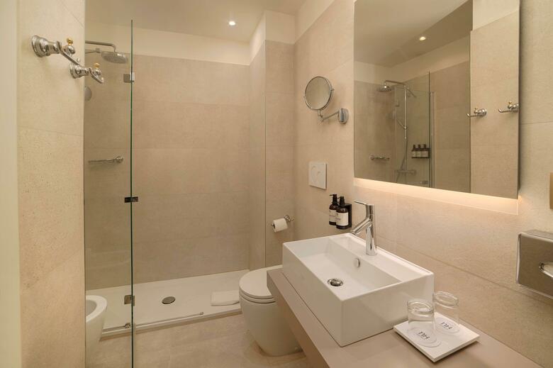 Hotel NH Venezia Santa Lucia