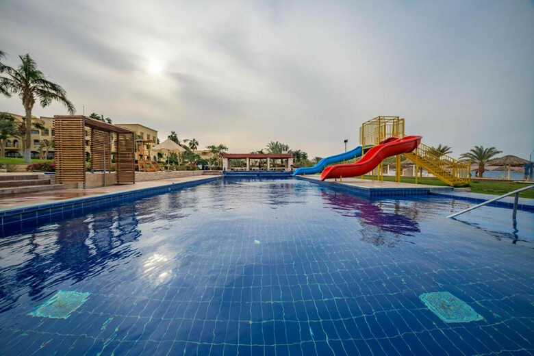 Hotel Grand Tala Bay Resort
