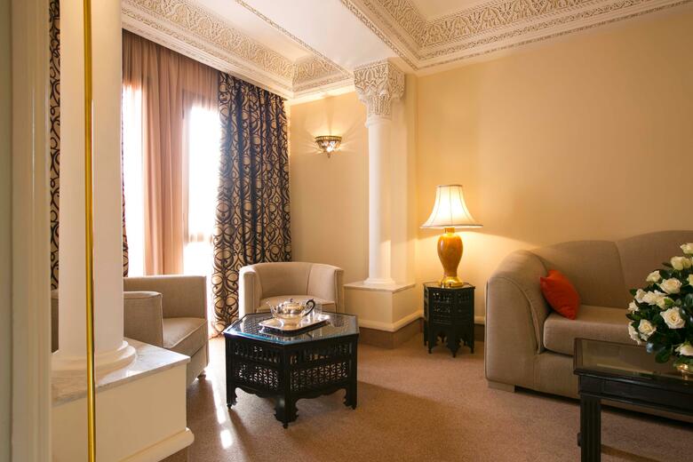 Hotel Nassim