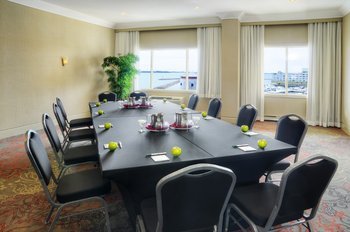 Hotel Holiday Inn Kingston Waterfront