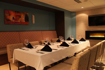 Hotel Cambridge Suites