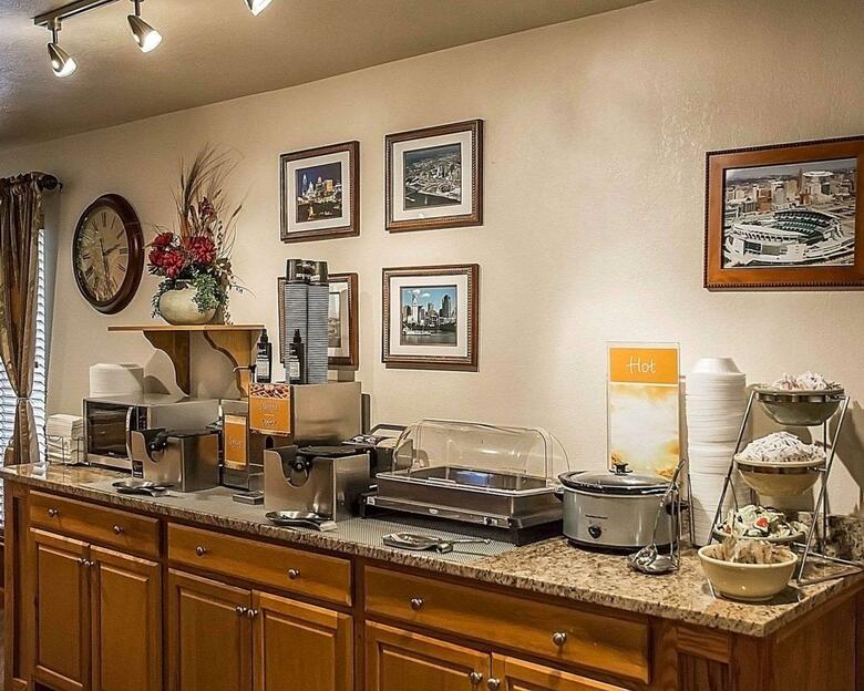 Hotel Quality Inn & Suites