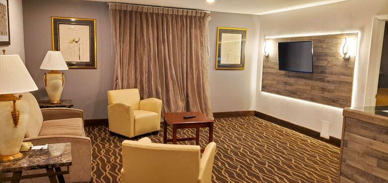 Hotel Quality Inn & Suites