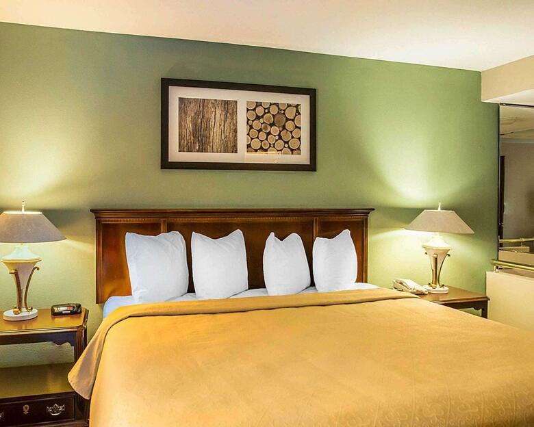 Hotel Quality Inn & Suites