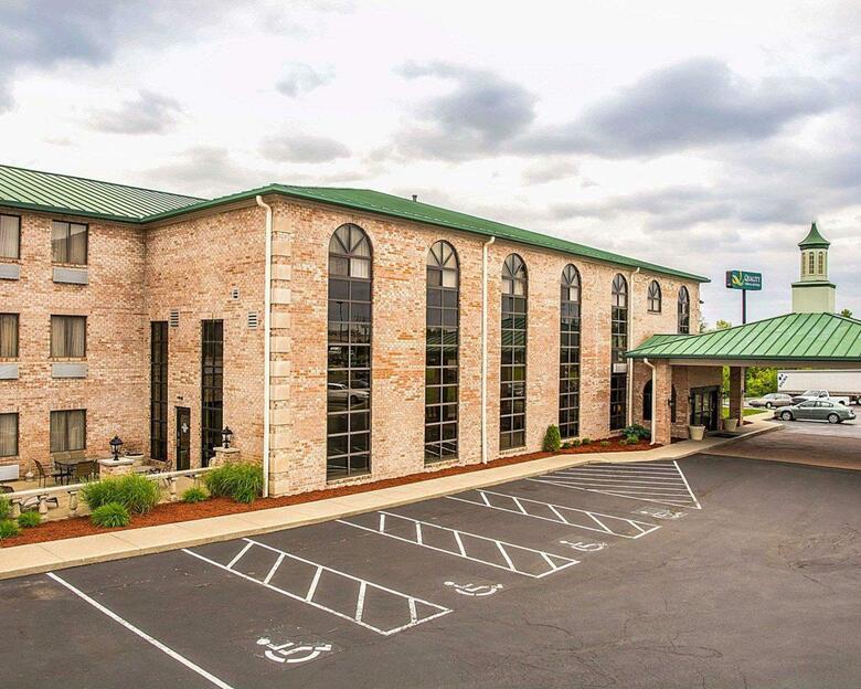 Hotel Quality Inn & Suites