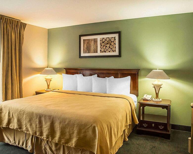 Hotel Quality Inn & Suites