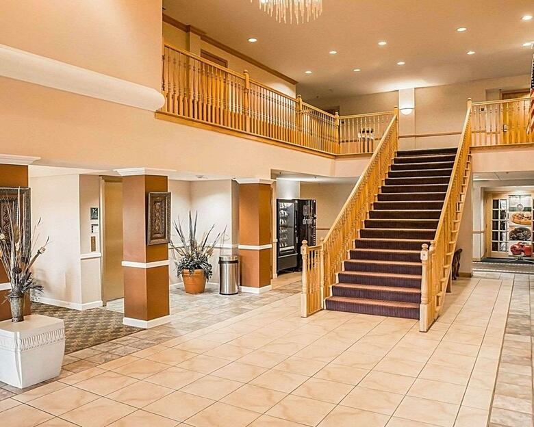 Hotel Quality Inn & Suites