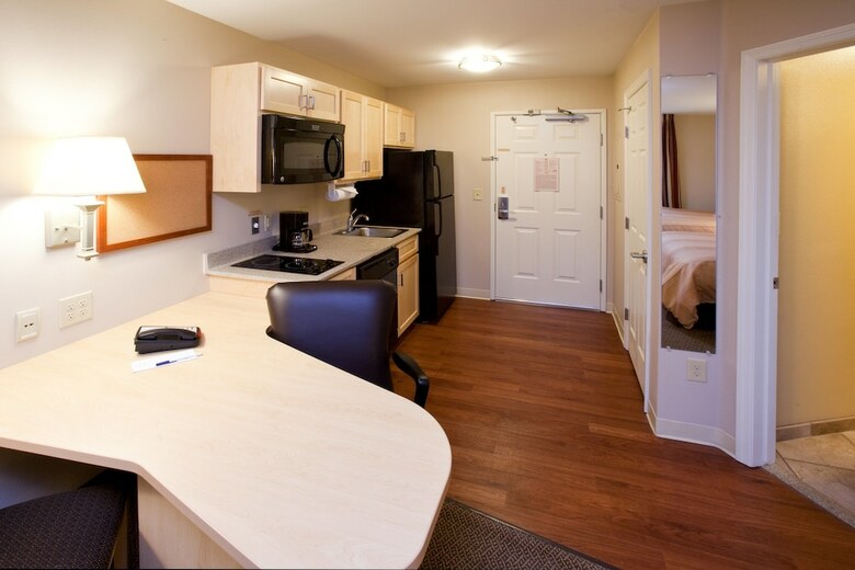 Hotel Candlewood Suites Minot