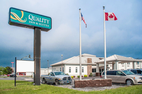 Hotel Quality Inn & Suites At I-81 - Exit 45