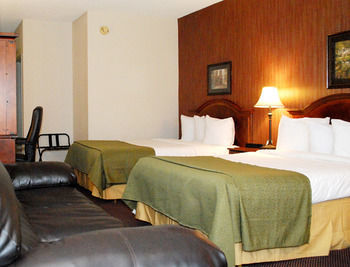 Hotel Quality Inn & Suites At I-81 - Exit 45
