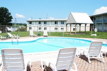 Hotel Quality Inn & Suites At I-81 - Exit 45