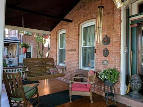 Bed & Breakfast Bricktown Inn
