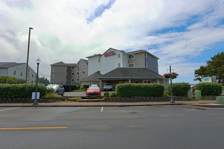 Hotel Siletz Bay Lodge