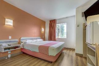 Motel 6 Roseburg